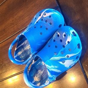 CROCS Tie Dye Clogs, size 11